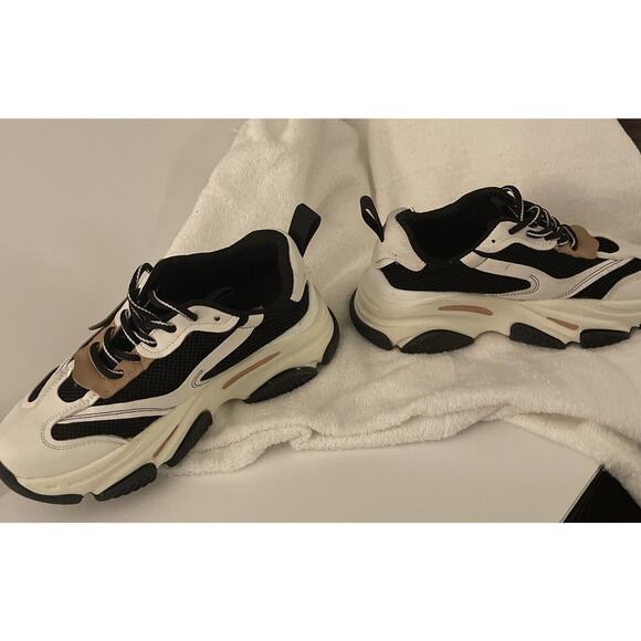 Steve Madden Shoes - Steve Madden Possession Black white Tan women's Fashion sneaker Shoes Size 7.5M